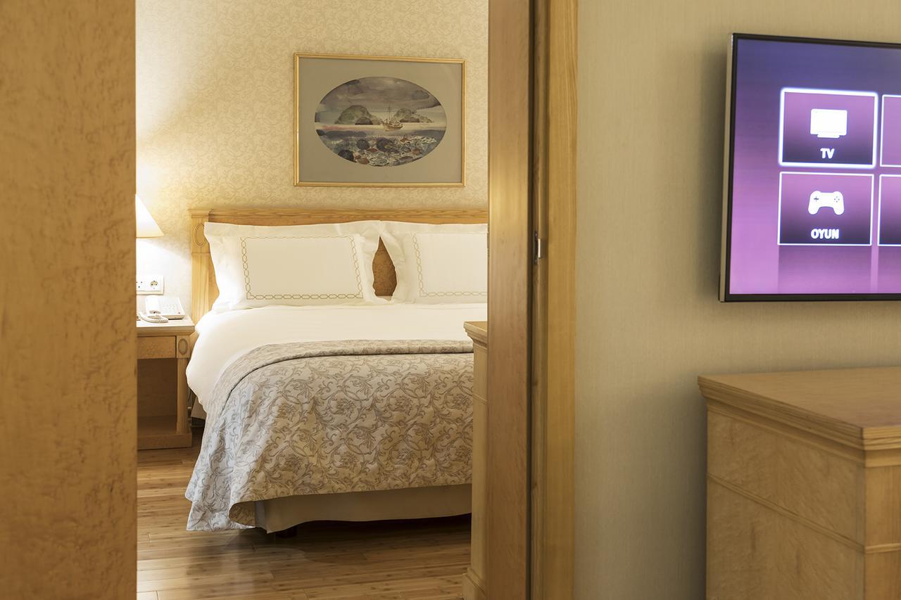 ซอร์ลู แกรนด์ โฮเทล แทร็บซัน Hotel ทรับซอน ภายนอก รูปภาพ